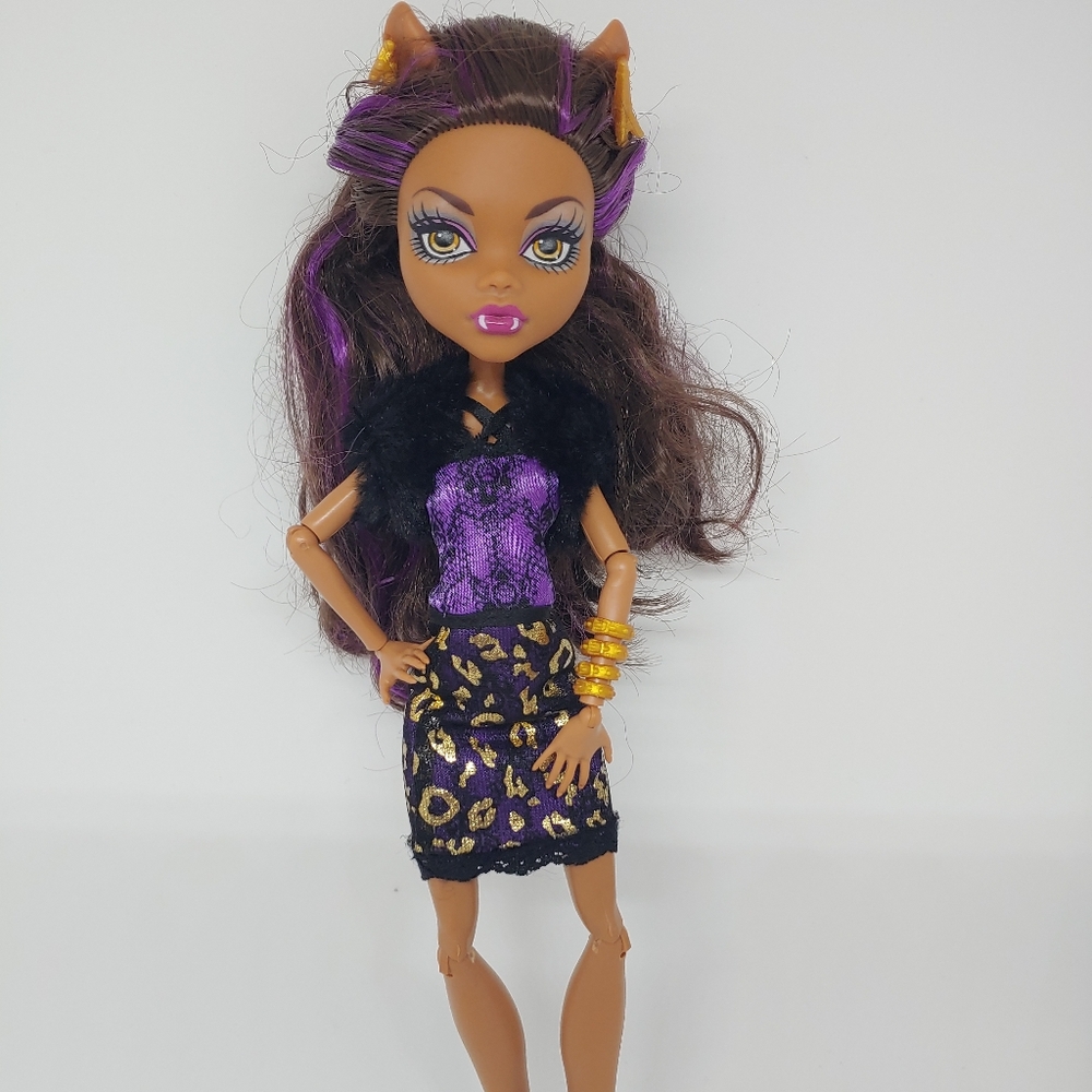 Clawdeen Wolf Monster High Doll Scaris City of Frights